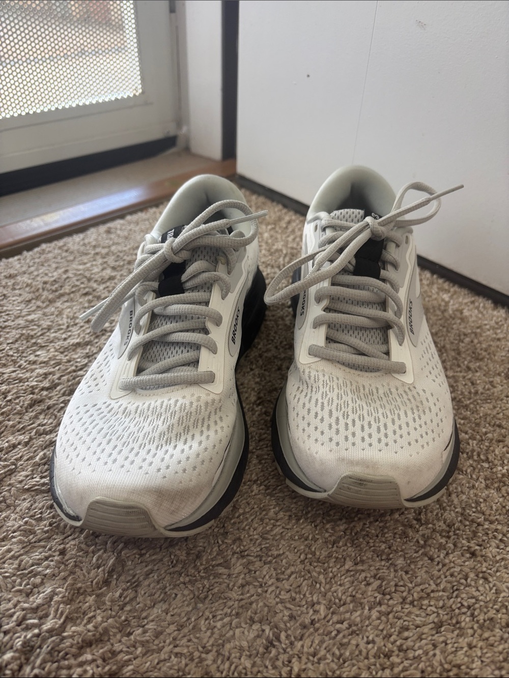 Brooks trace 3 cushion neutral size 7.5 women’s shoes - Picture 2 of 12